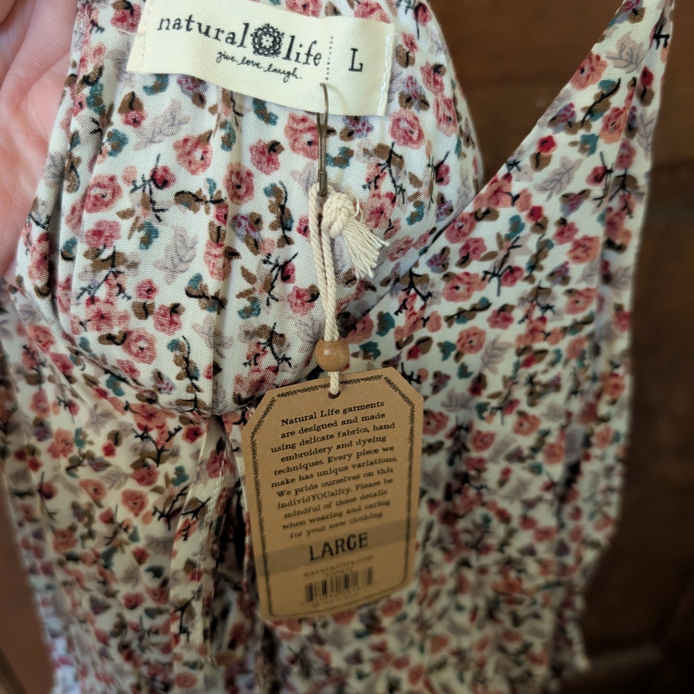 NWT Natural Life Floral Print Top - Picture 2 of 6